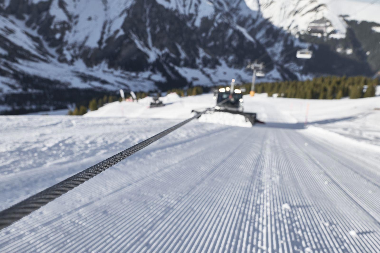 Cable cars and skilift ropes in Adelboden by Jakob Rope Systems