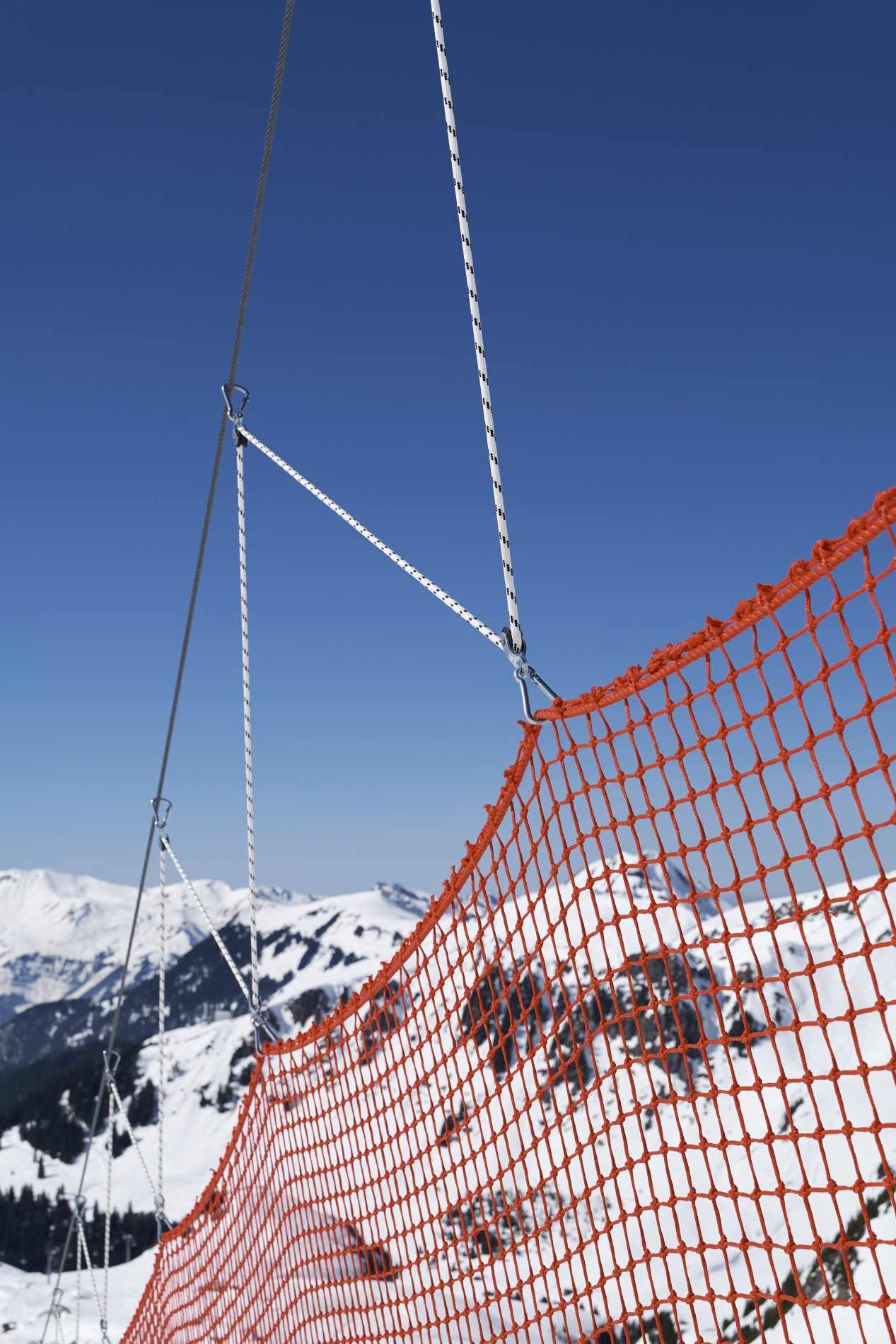 Jakob safety net on the ski slope in hasliberg