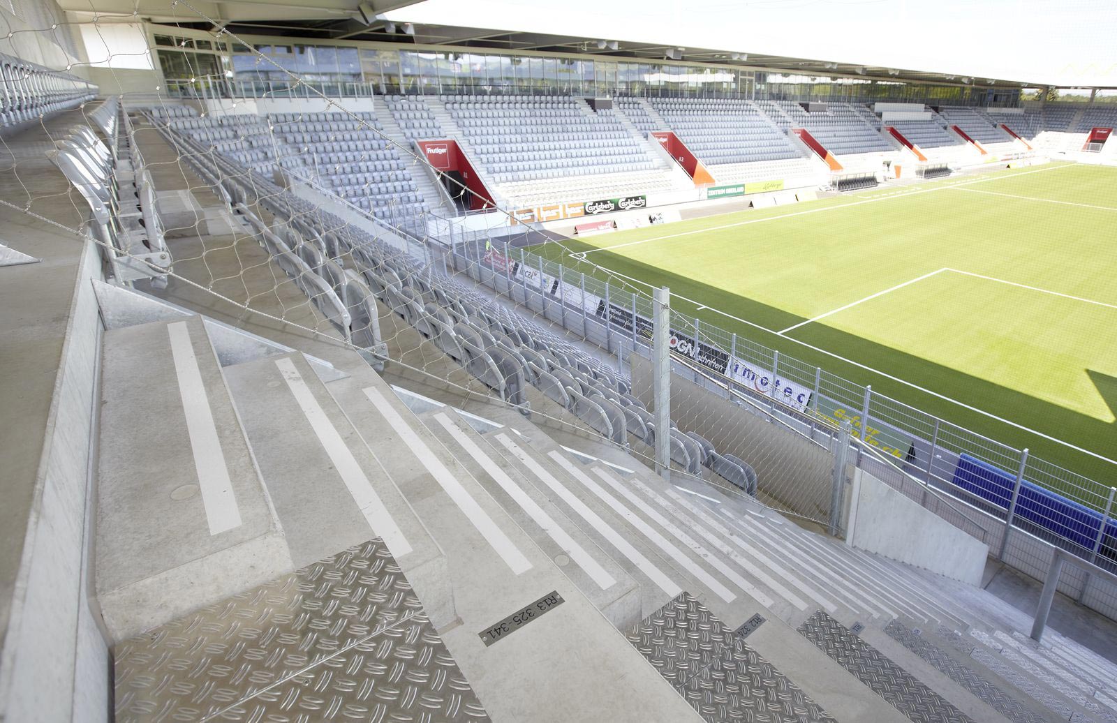 Block separation with a Jakob Webnet fence inside the football stadium Thun