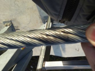 Ein unscharfes Foto eines Seils durch Autofokus verursacht