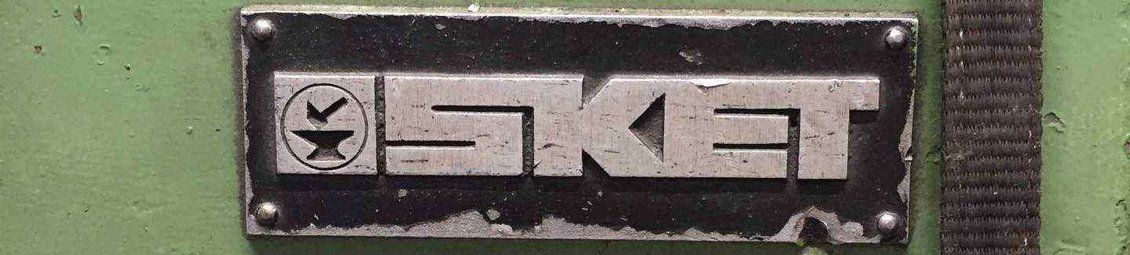 Tpyenschild an der SKET-Maschine mit Hinweis "DDR"
