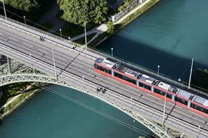 Sicherheitsnetz an Brücke in Bern zur Suizidprävention